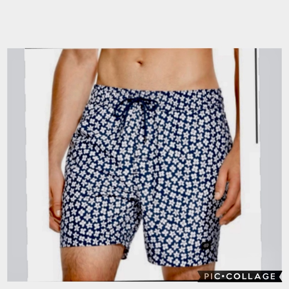 JACK SPADE MEN'S HIBISCUS FLORAL GRANNIS SWIM TRUNKS